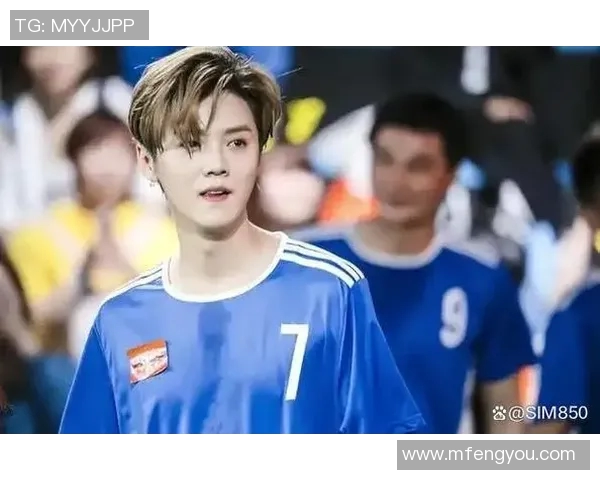 鹿晗是否已经成功转型为足球明星引发粉丝热议与关注